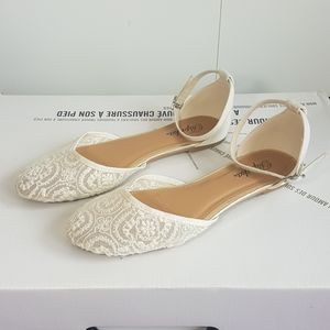 IVORY Lace Ankle Strap Flats Size 7.5
